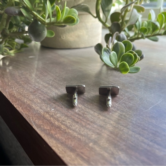 Vintage SWANK Men’s Silver Tone Cuff Links - Picture 3 of 3